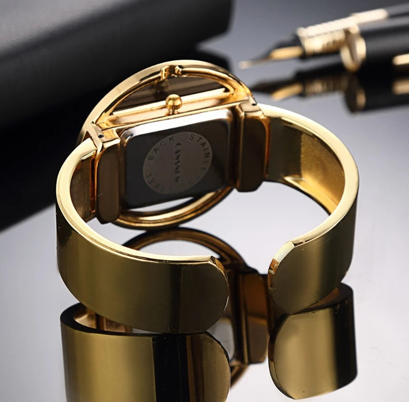 Elegant Gold Women’s Bracelet Watch – Luxury Steel Quartz Dress Watch MALAYEL