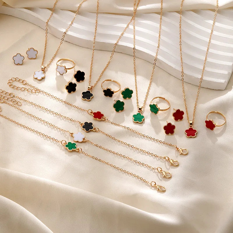 Lucky Clover Jewelry Set MALAYEL