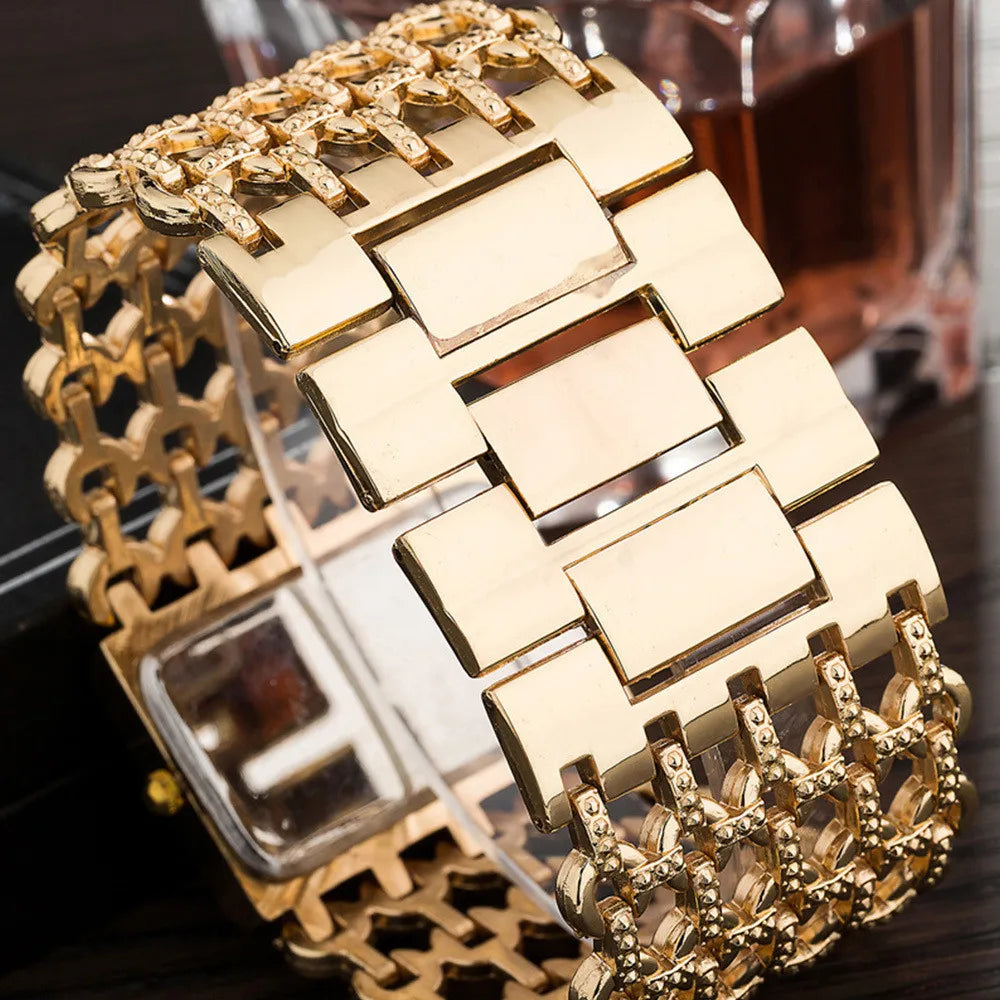 UTHAI W29 Women’s Luxury Square Diamond Quartz Watch with Gold Stainless Steel Band MALAYEL